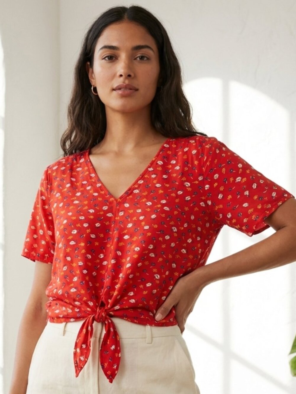 Madewell Red Floral Tie Front Top Women's Medium V-Neck Short Sleeve Blouse